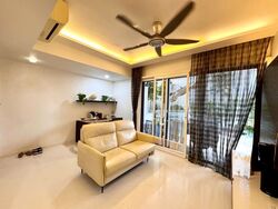 The Lakefront Residences (D22), Condominium #589803561